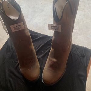 Brand-new with tag Smoky Mountain boot size 6 1/2 women